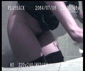 Arka planda gizli porno video